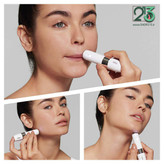 تصویر استفاده از شیور بران در سه تصویر یک خانم که شیور به دست دارد