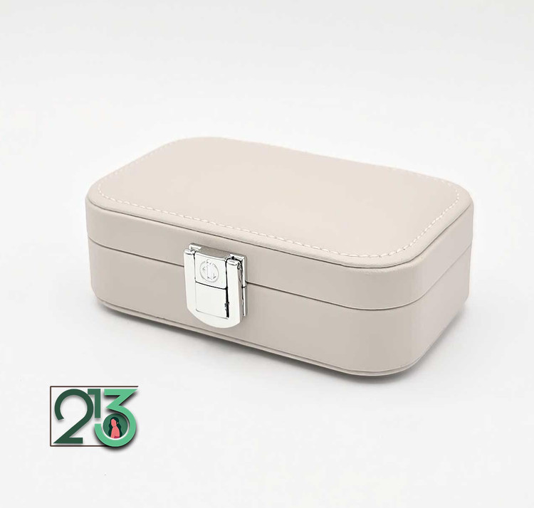 جعبه جواهرات مسافرتی 020 رنگ سفید با در بسته